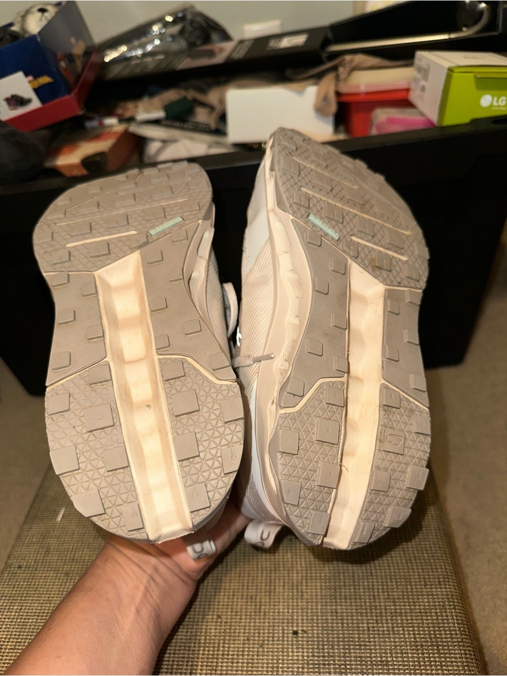 On Running women's sneakers in light beige and blush - Picture 5 of 14